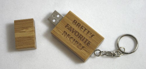 Personalized Bamboo USB Flash Drive with Key Chain