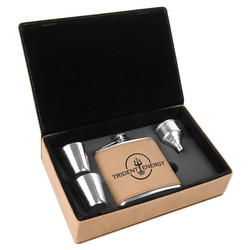 Leatherette Flask Gift Set