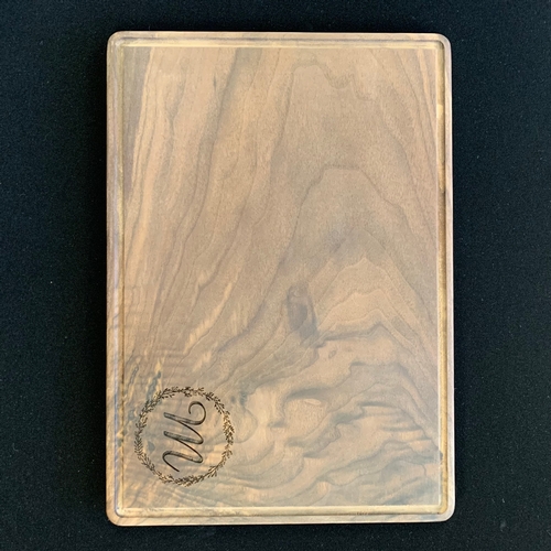 Walnut Cutting Board with Drip Ring